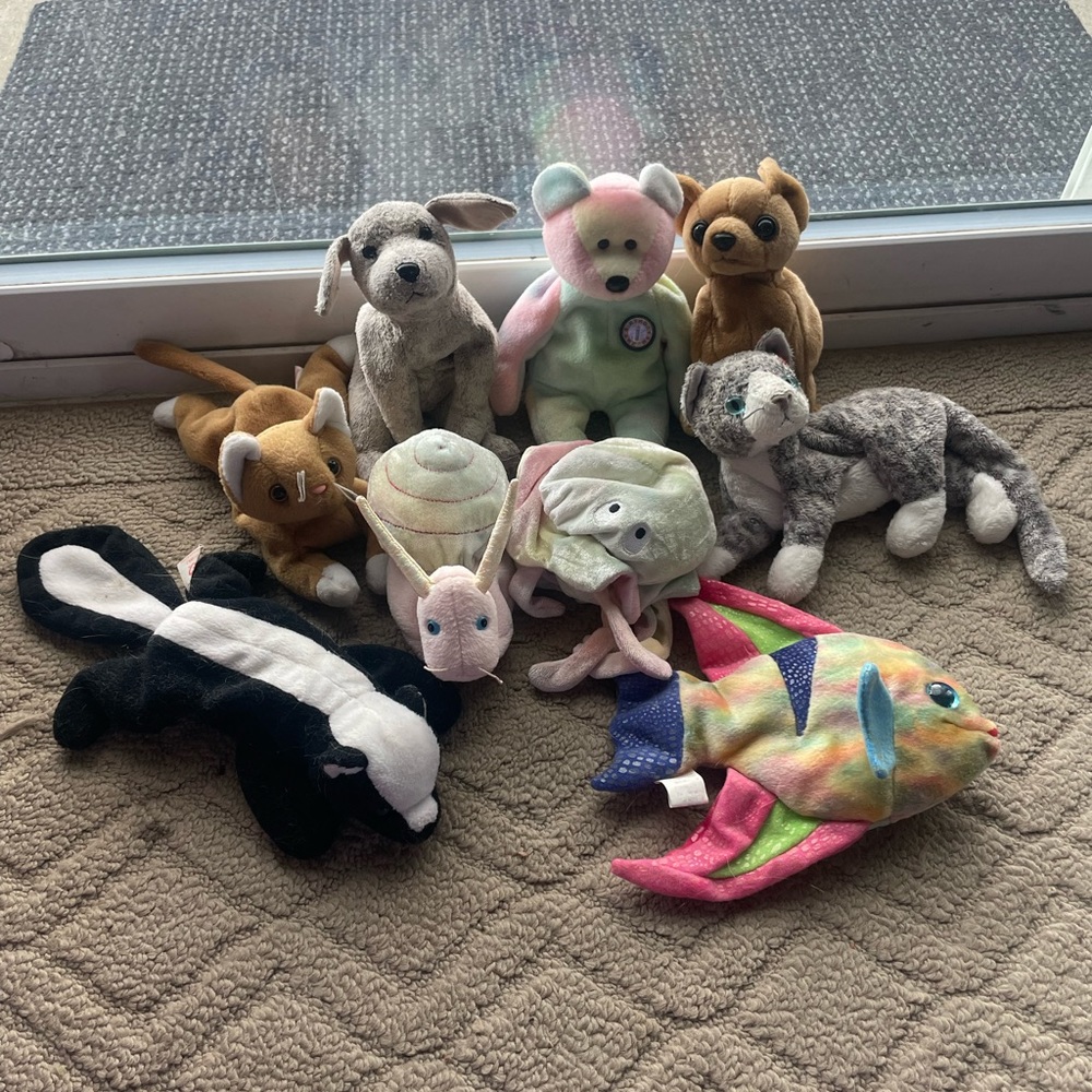 Lot of 9 TY Beanie Babies